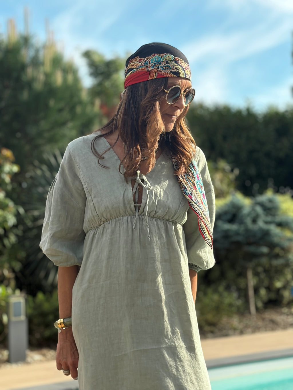 Robe Longue Bohème en Lin – Col V à Nouer