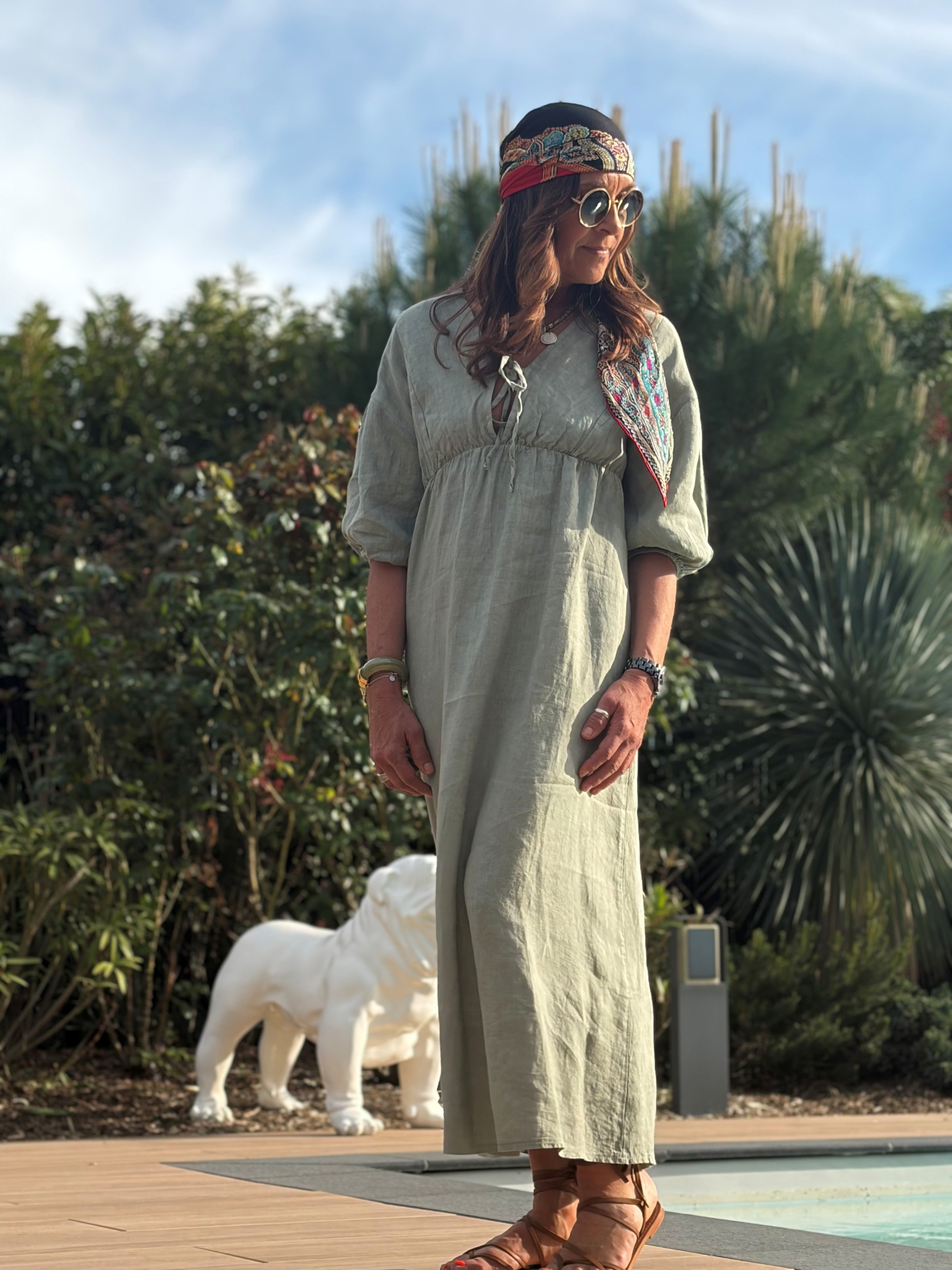 Robe Longue Bohème en Lin – Col V à Nouer